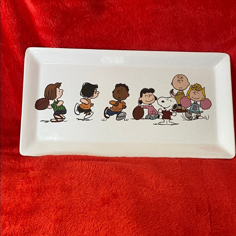 Peanuts Tray with Football Party/Serving ware